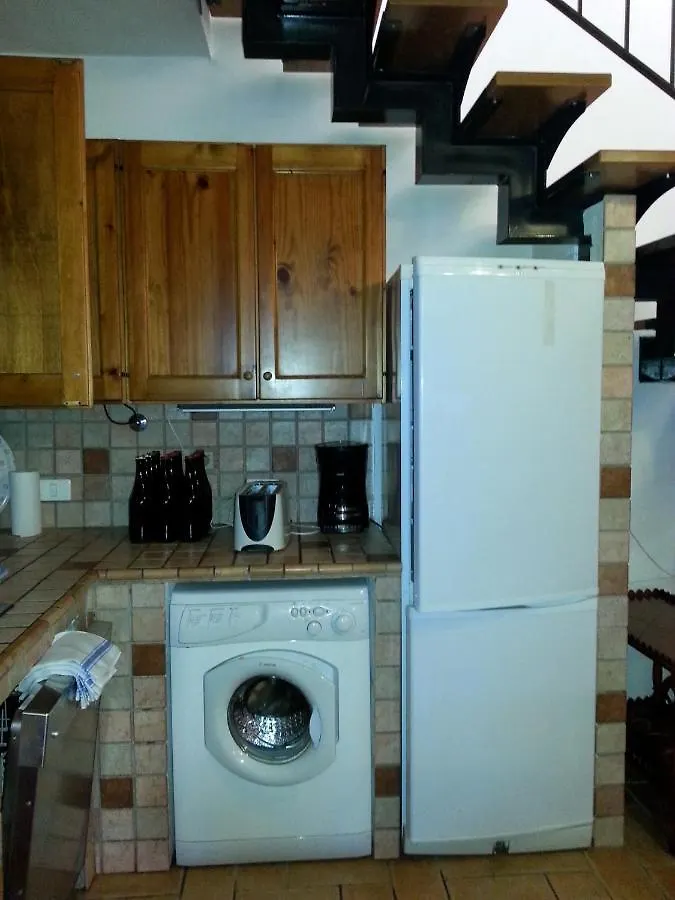 פיאצ'נצה Fine 5 Bedroom Farmhouse 0*,  איטליה