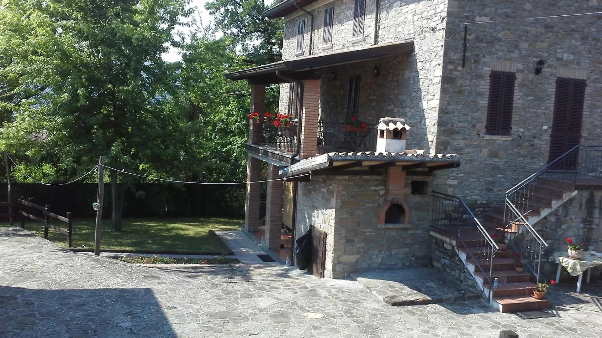 בית נופש פיאצ'נצה Fine 5 Bedroom Farmhouse איטליה