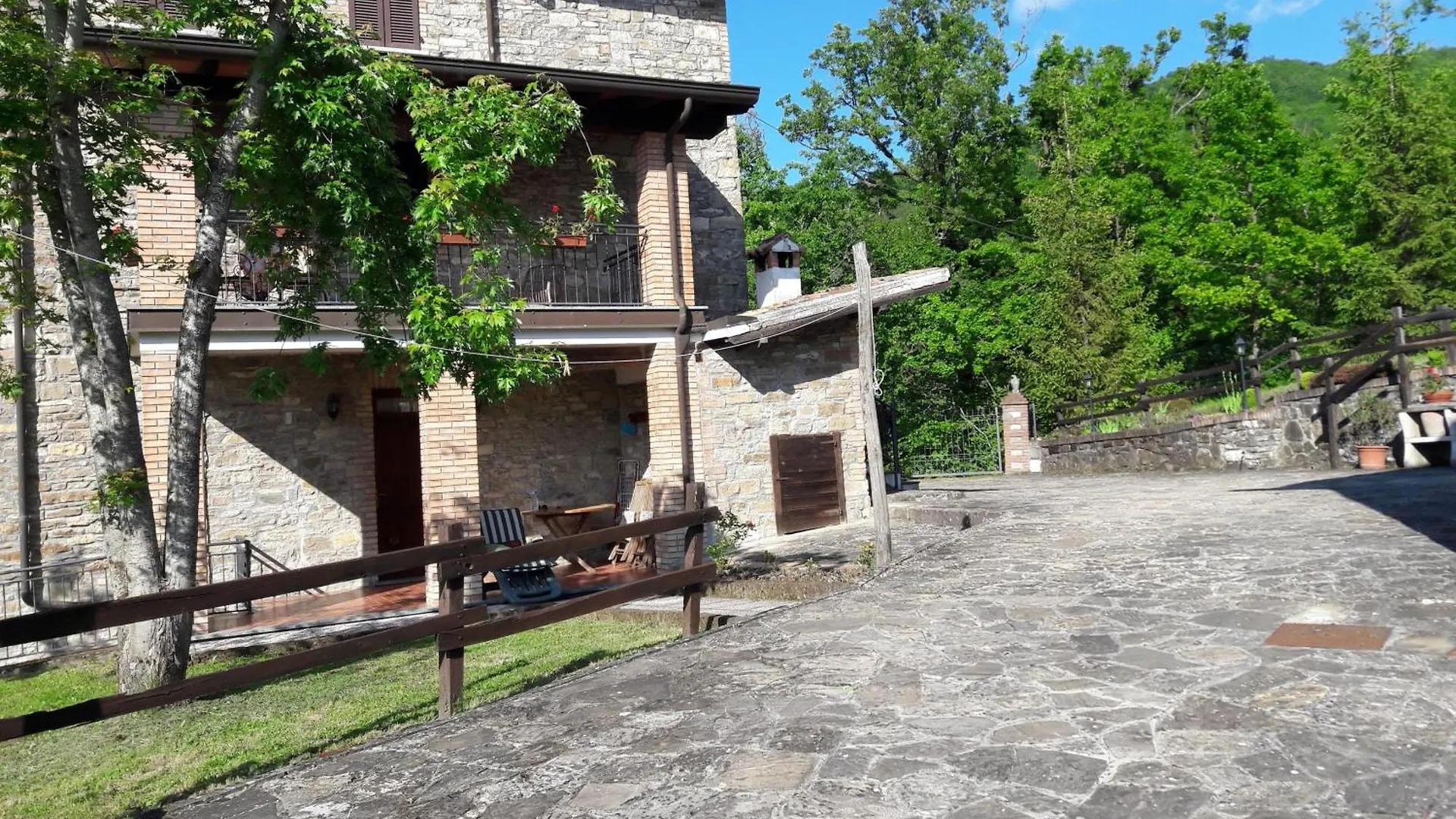 פיאצ'נצה Fine 5 Bedroom Farmhouse איטליה