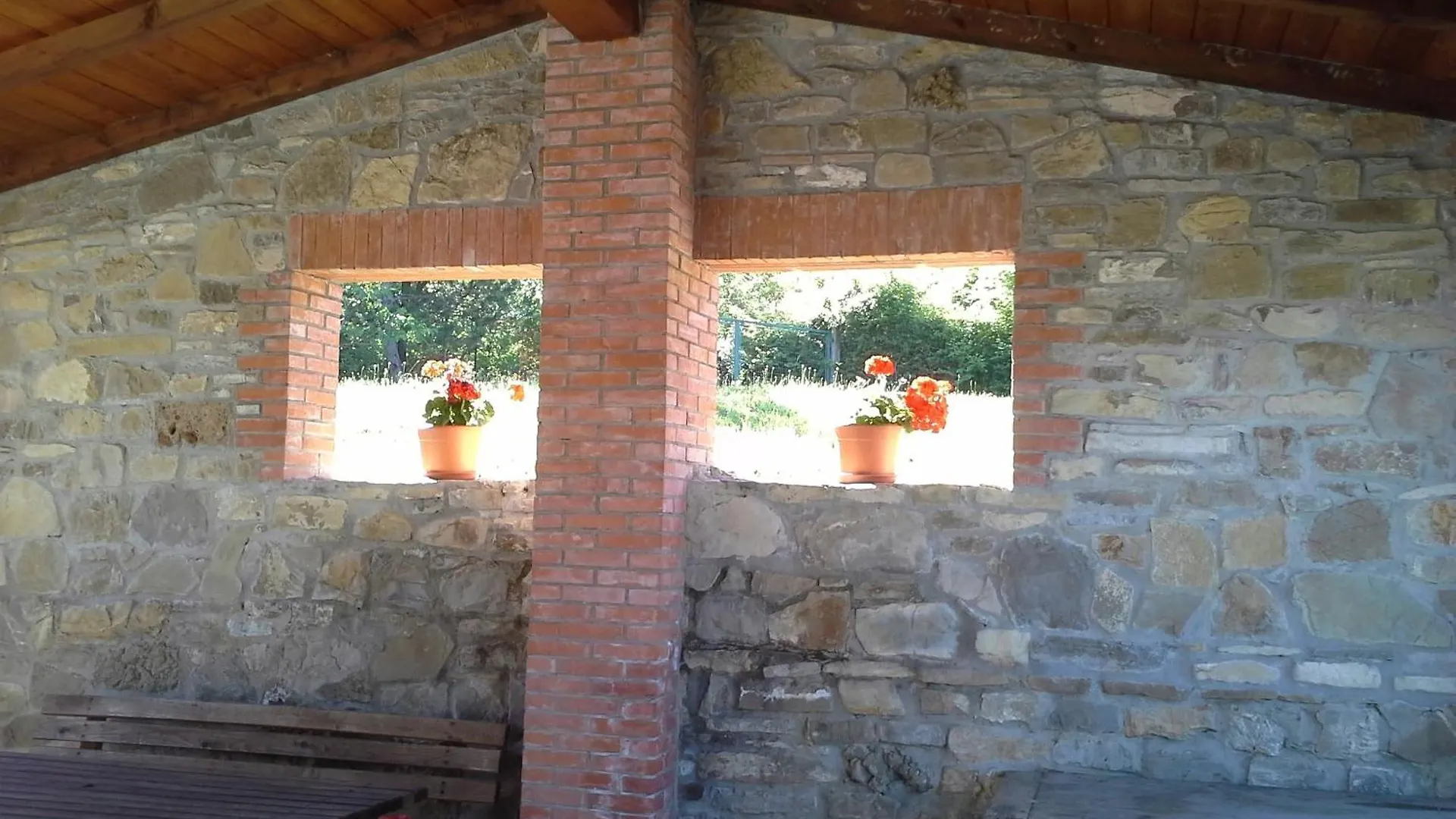 פיאצ'נצה Fine 5 Bedroom Farmhouse 0*,  איטליה
